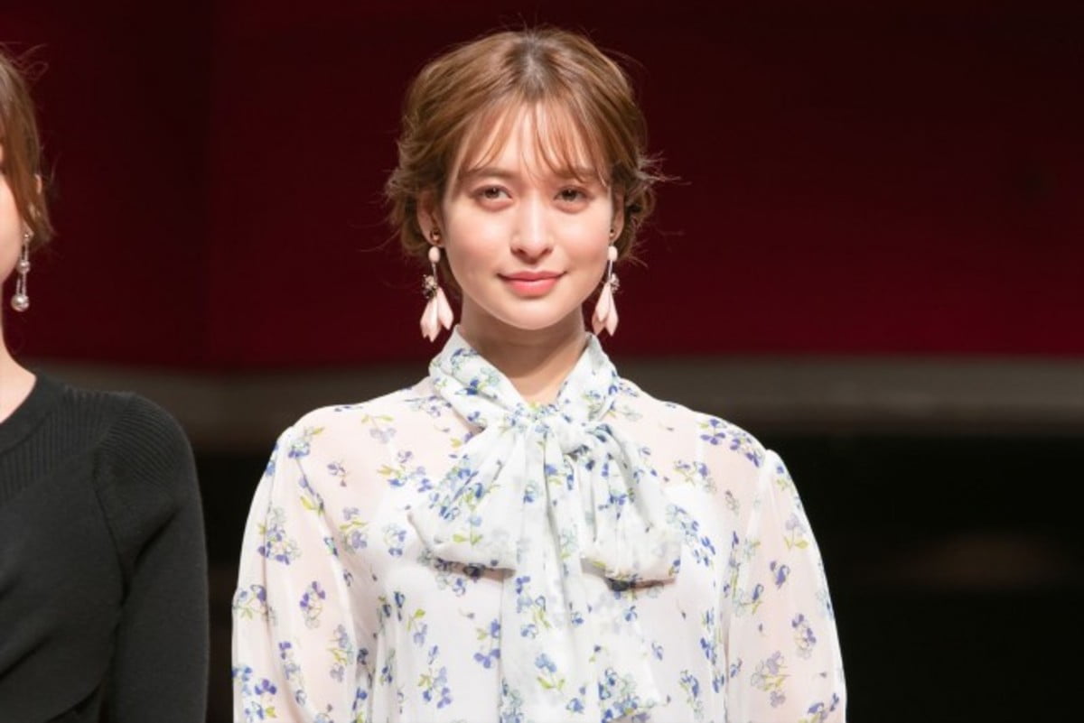 野崎萌香