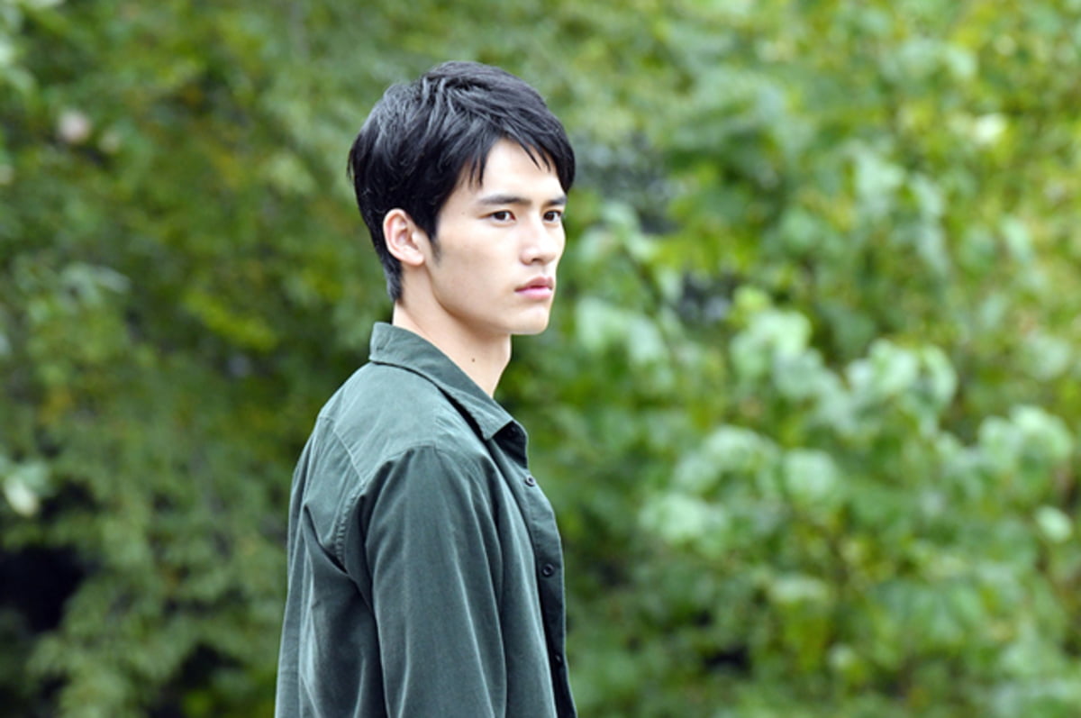 岡田健史
